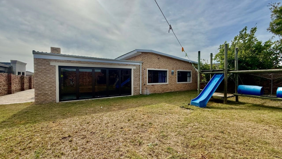 2 Bedroom Property for Sale in Parsonsvlei Eastern Cape